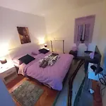 Old Town Apartment *